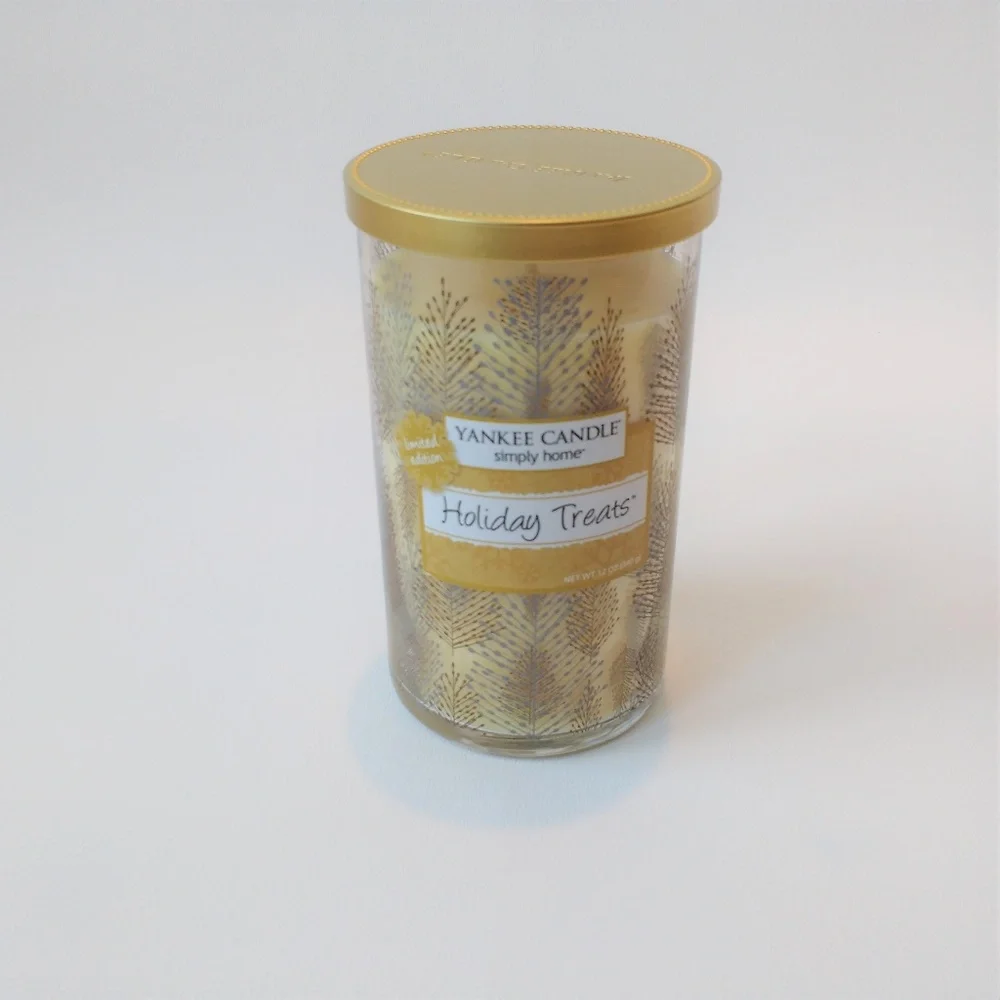 Yankee Candle Holiday Treats Jar Candle 12 oz